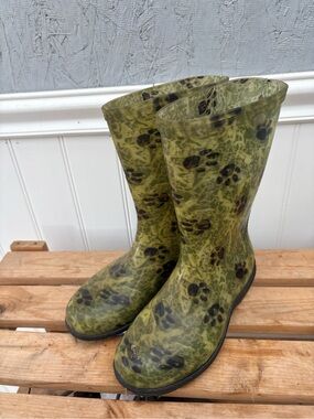Sloggers Olive Green Paw Print Rain Boots